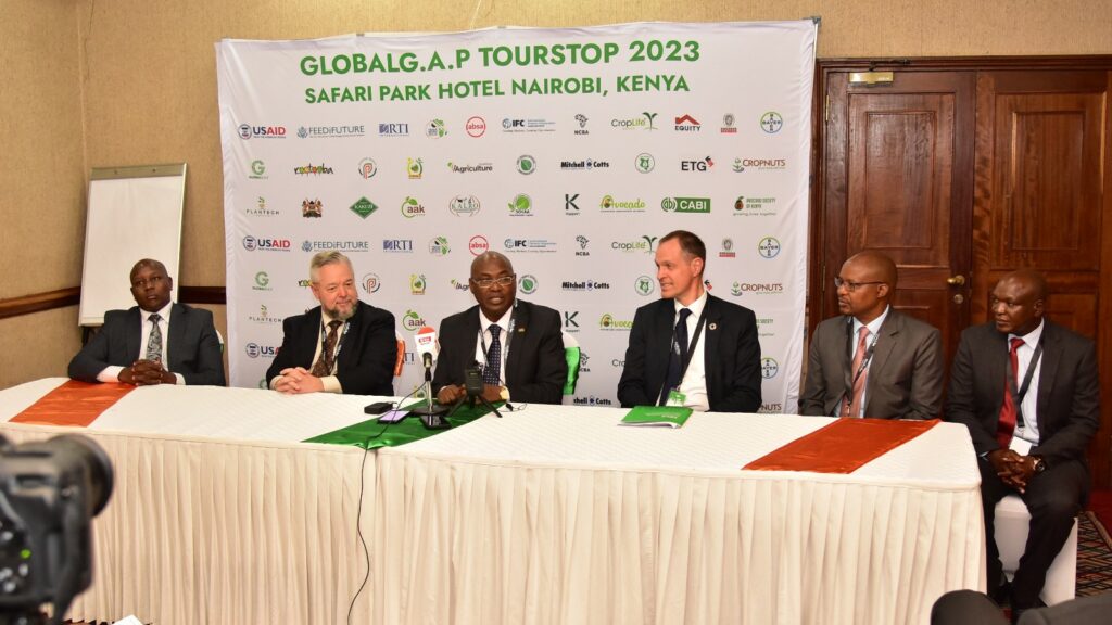 Principal Secretary, Harry Kimtai (centre) speaking at GLOBALG.A.P. event