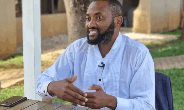 Picture of Sibajene Mudenda, Agricultural Research Officer with the Zambia Agriculture Research Institute (ZARI) and male champion of gender equality.